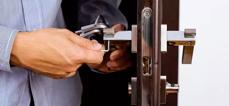 Commercial Door Lock Repair Muscatine