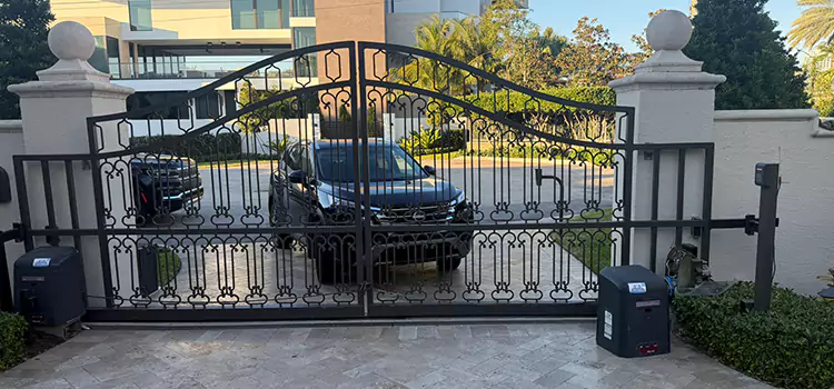 Driveway Gate Maintenance Muscatine