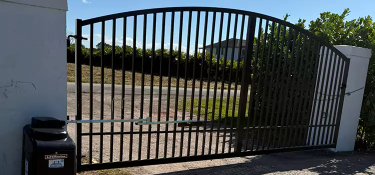 Driveway Fence Repair Muscatine